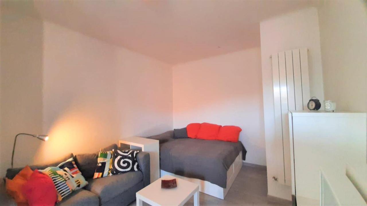 Accomodo Mim23 Monolocale Navigli Apartamento Milão Exterior foto